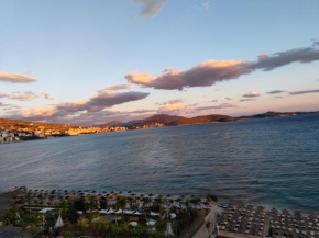 Aria Seaview Apartments